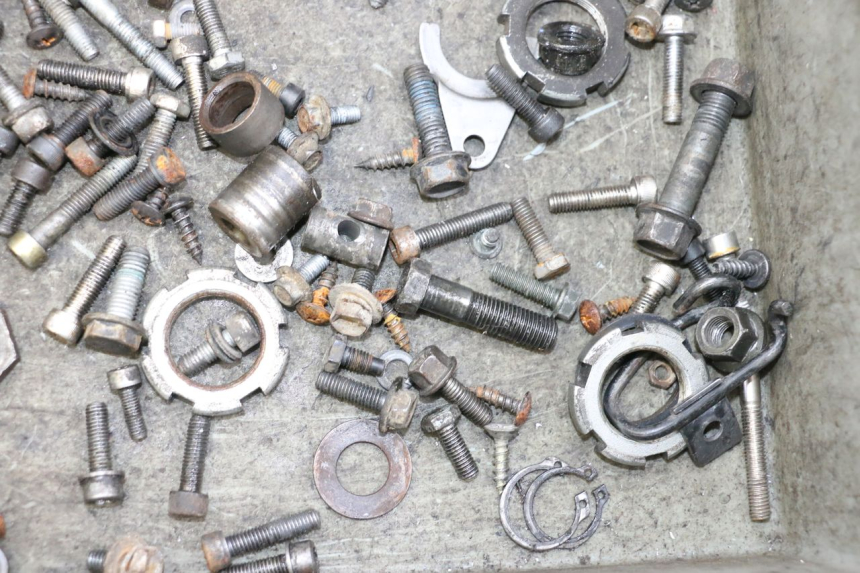 photo de BOLSA DE TORNILLERÍA TORNILLO MBK BOOSTER SPIRIT NAKED 50 (2004 - 2017) - Primer plano técnico