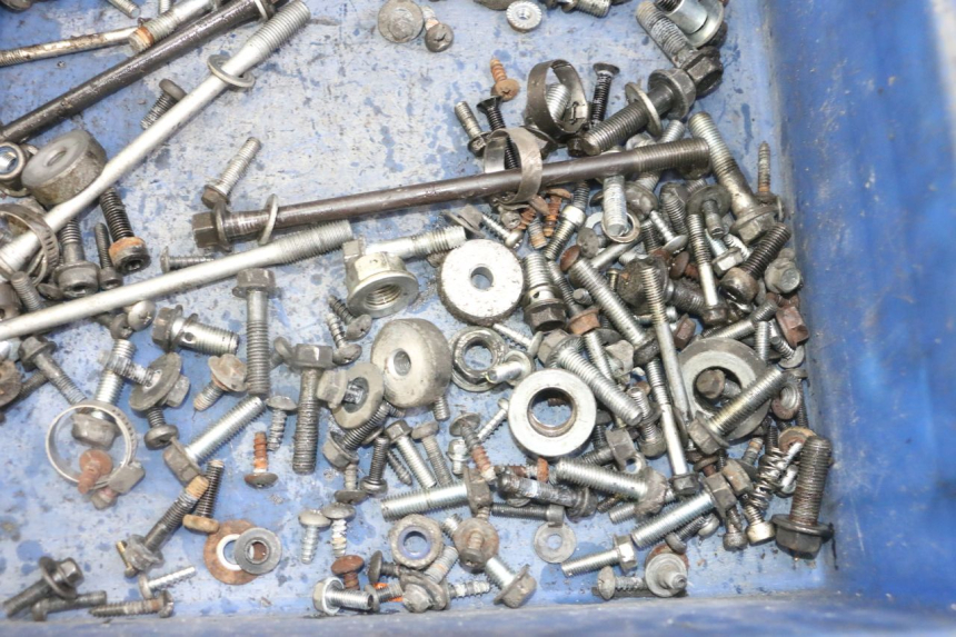 photo de BOLSA DE TORNILLERÍA TORNILLO SUZUKI BURGMAN 125 (2007 - 2014)