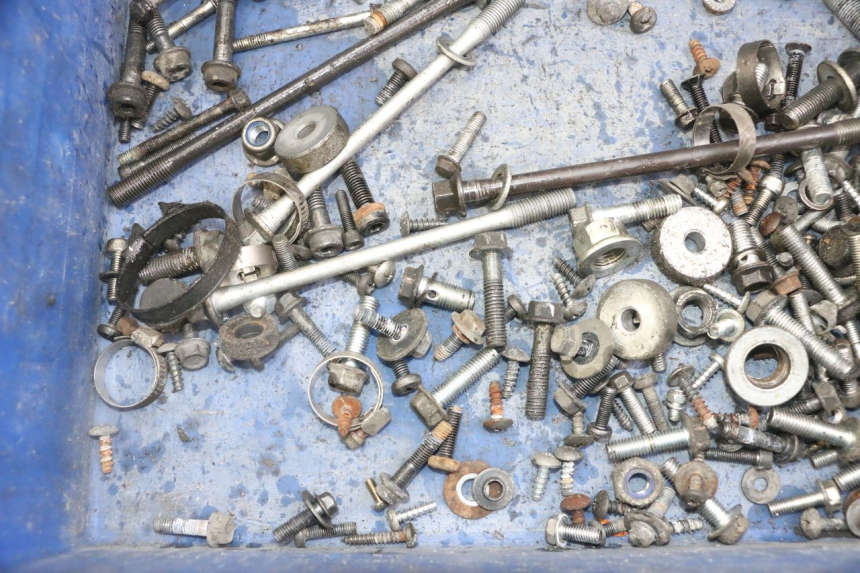 photo de BOLSA DE TORNILLERÍA TORNILLO SUZUKI BURGMAN 125 (2007 - 2014)