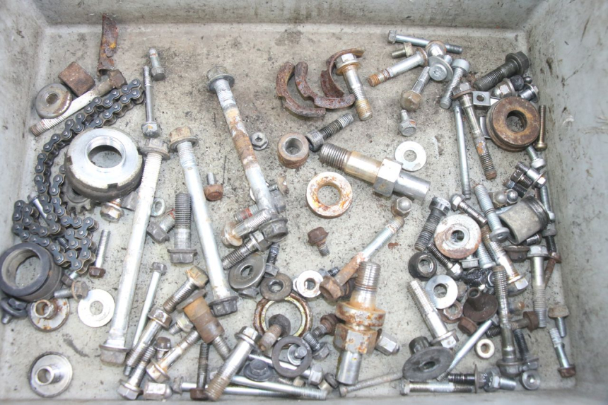photo de BOLSA DE TORNILLERÍA TORNILLO HONDA CA REBEL 125 (1995 - 2001)