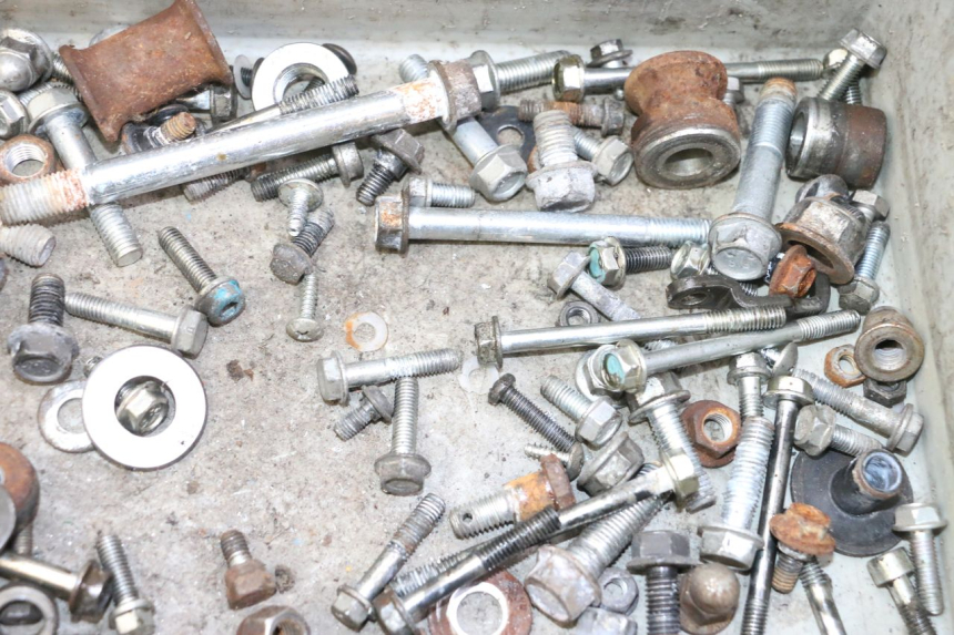 photo de TORNILLOS HONDA CBF 125 (2009 - 2015)