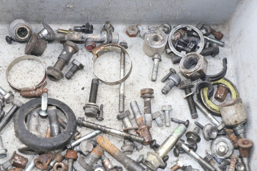 photo de TORNILLOS HONDA CBR F SC21 1000 (1986 - 1992)