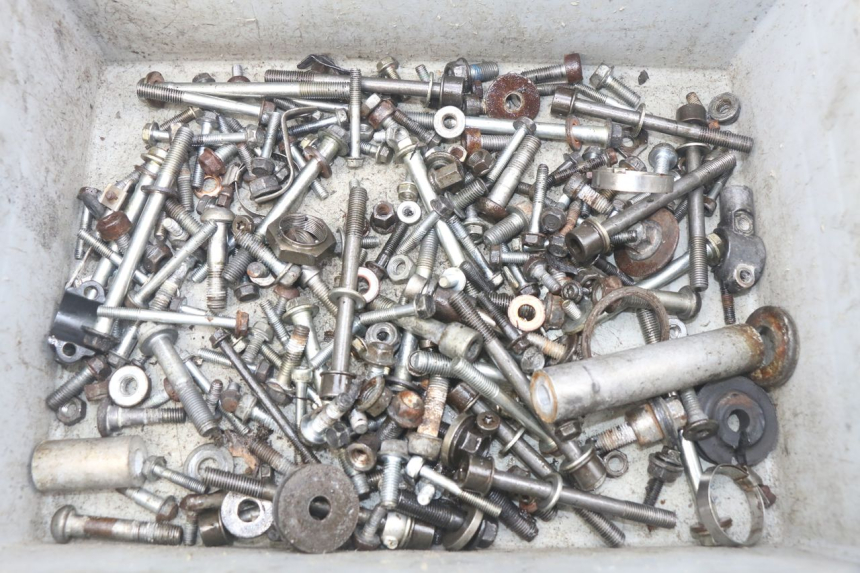 photo de BOLSA DE TORNILLERÍA TORNILLO HONDA CBR RR FIREBLADE 900 (1992 - 1994)