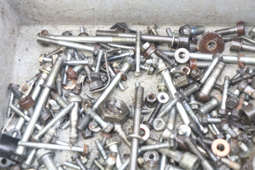 photo de BOLSA DE TORNILLERÍA TORNILLO HONDA CBR RR FIREBLADE 900 (1992 - 1994)