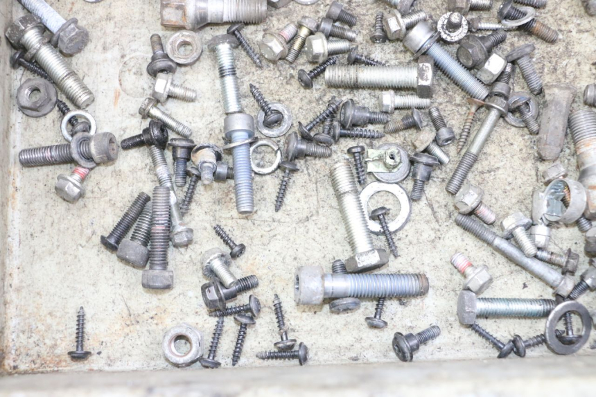photo de BOLSA DE TORNILLERÍA TORNILLO PEUGEOT CITYSTAR 50 (2013 - 2017)