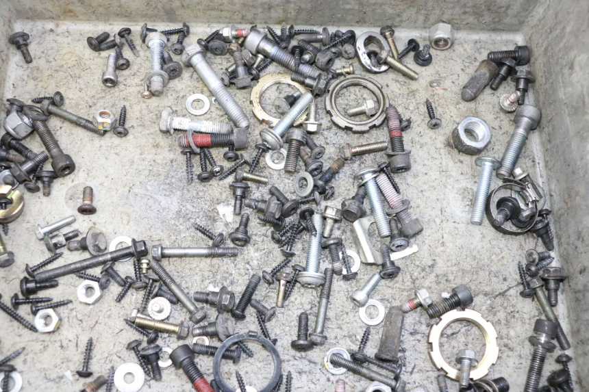 photo de BOLSA DE TORNILLERÍA TORNILLO PEUGEOT CITYSTAR 50 (2013 - 2017)