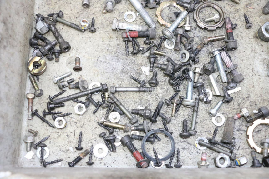 photo de BOLSA DE TORNILLERÍA TORNILLO PEUGEOT CITYSTAR 50 (2013 - 2017)