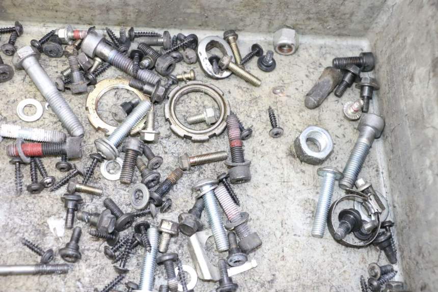 photo de BOLSA DE TORNILLERÍA TORNILLO PEUGEOT CITYSTAR 50 (2013 - 2017)