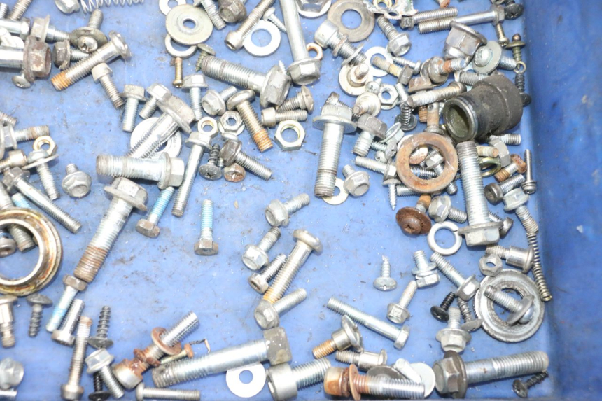 photo de TORNILLOS KSR CODE 125 (2018 - 2020) - Primer plano técnico