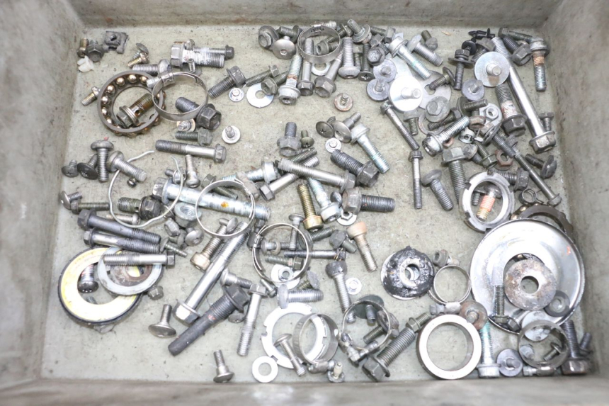 photo de TORNILLOS SUZUKI DL V STROM 1000 (2002 - 2007) - Vista principal