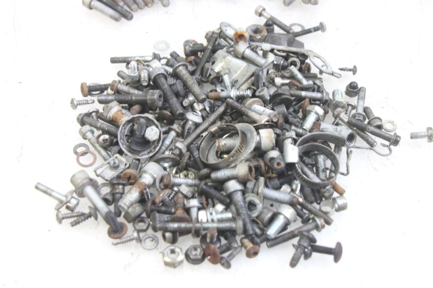 photo de BOLSA DE TORNILLERÍA TORNILLO GILERA DNA 50 (2000 - 2007)