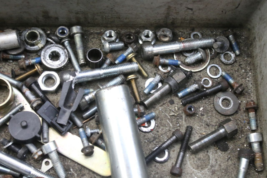photo de BOLSA DE TORNILLERÍA TORNILLO WAYSCRAL E-SPEED 1 (2022 - 2024)