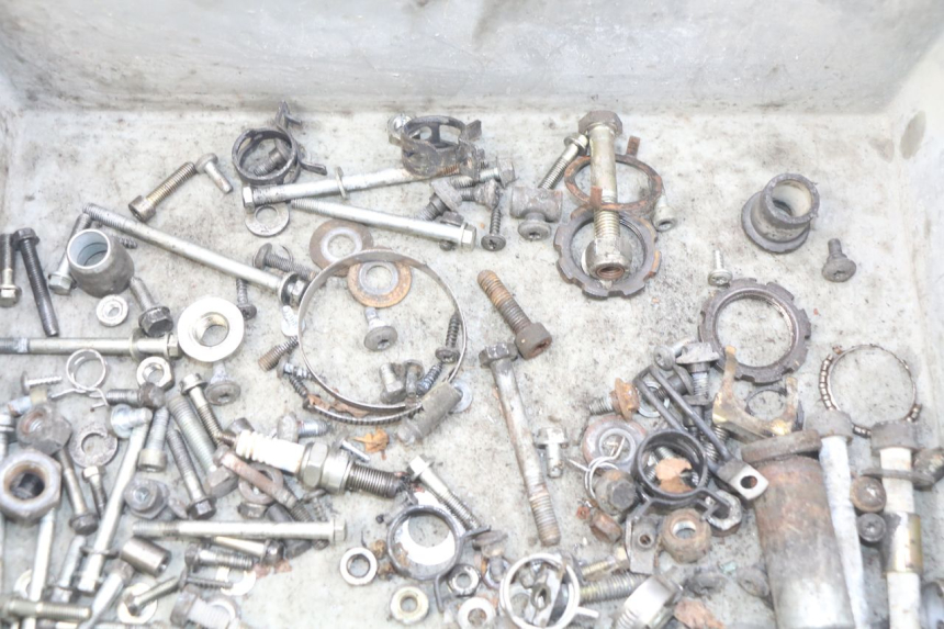 photo de TORNILLOS PEUGEOT ELYSEO 125 (1999 - 2004)