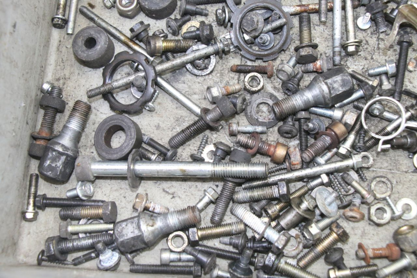 photo de TORNILLOS PEUGEOT ELYSEO 125 (1999 - 2004)