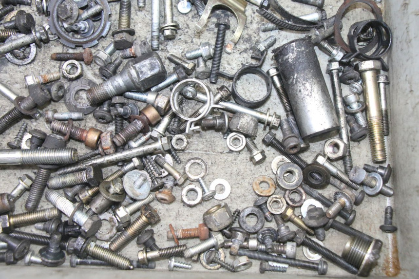 photo de TORNILLOS PEUGEOT ELYSEO 125 (1999 - 2004)