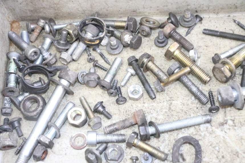 photo de TORNILLOS PEUGEOT ELYSTAR 125 (2002 - 2007)