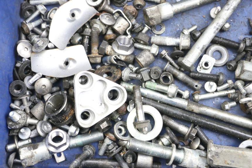 photo de BOLSA DE TORNILLERÍA TORNILLO YAMAHA FJR ABS 1300 (2006 - 2012) - Otra perspectiva