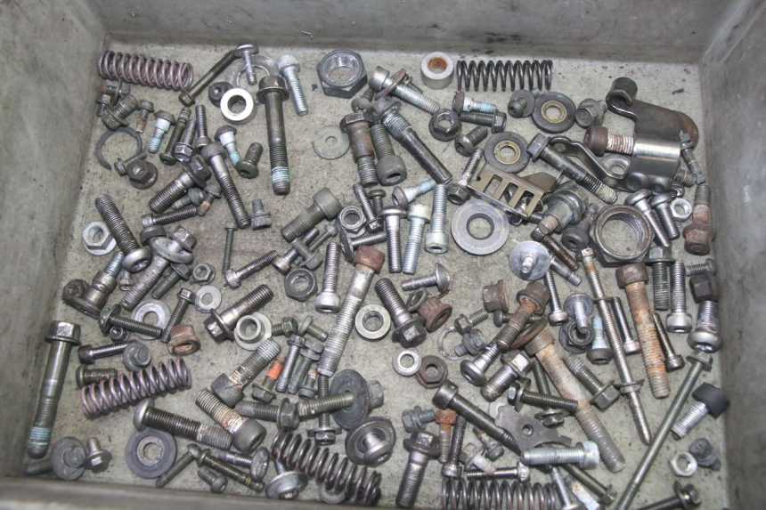 photo de BOLSA DE TORNILLERÍA YAMAHA FZ6 N FAZER 600 (2004 - 2006)