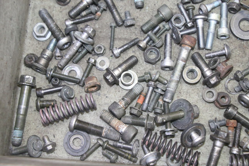 photo de BOLSA DE TORNILLERÍA YAMAHA FZ6 N FAZER 600 (2004 - 2006)