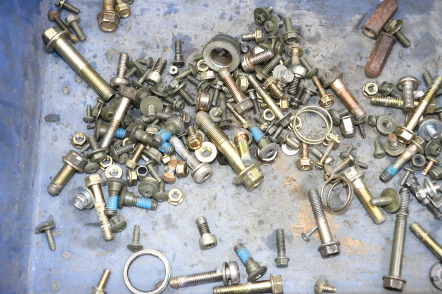 photo de TORNILLOS KYMCO GRAND DINK 125 (2008 - 2014) - Zoom estado de uso