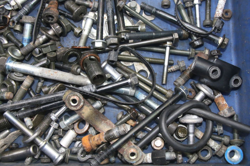 photo de TORNILLOS SUZUKI GSF S BANDIT 600 (2000 - 2004)