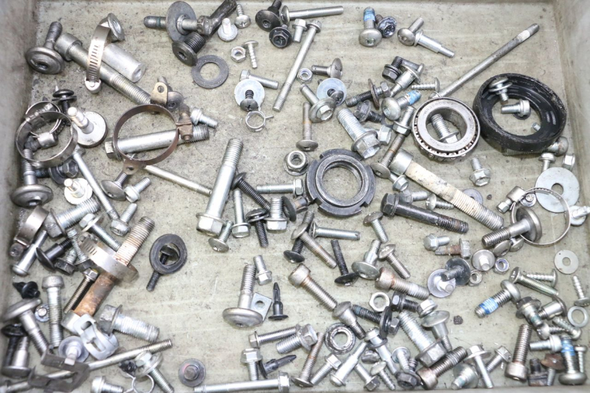 photo de TORNILLOS SUZUKI GSR 750 (2011 - 2017)
