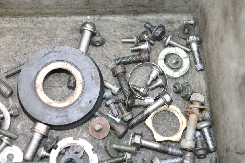 photo de TORNILLOS SUZUKI GSXR GSX-R 1000 (2003 - 2004) - Vista general del producto