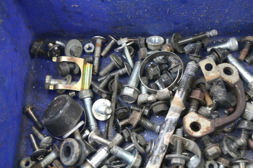 photo de TORNILLOS KAWASAKI GTR 1000 (1994 - 2004)