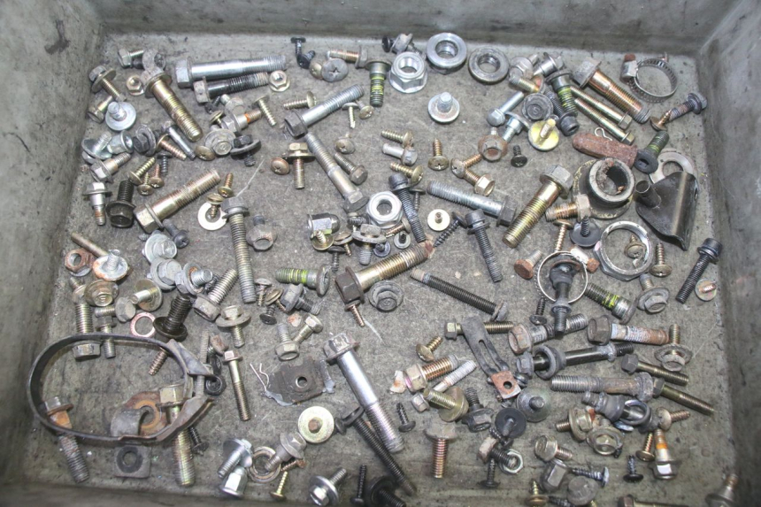 photo de TORNILLOS SYM GTS EVO 125 (2009 - 2013) - Vista principal