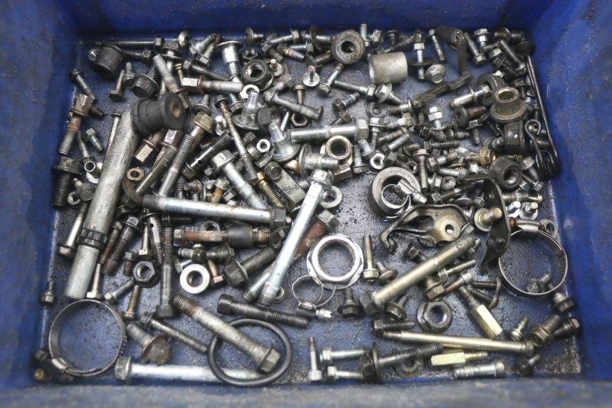 photo de TORNILLOS HONDA CBR F 1000 (1993 - 1996)