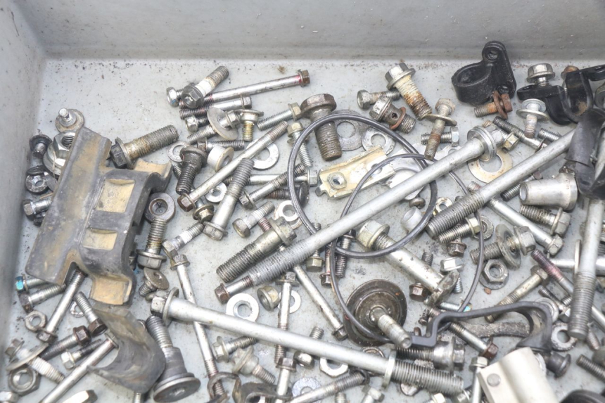 photo de BOLSA DE TORNILLERÍA TORNILLO HONDA CRF 250 (2016 - 2017)