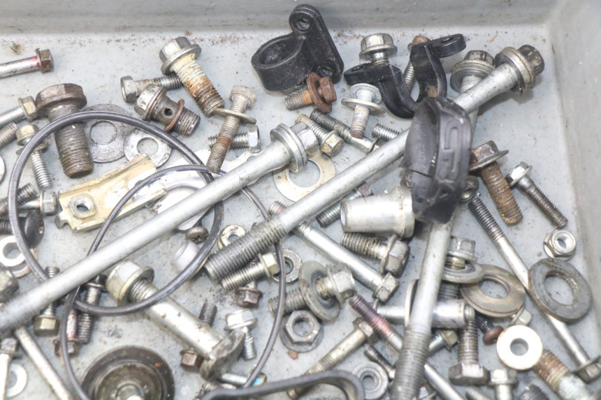 photo de BOLSA DE TORNILLERÍA TORNILLO HONDA CRF 250 (2016 - 2017)