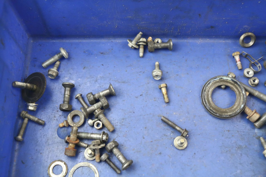 photo de TORNILLOS HONDA CRF CR-F 450 (2001 - 2005)
