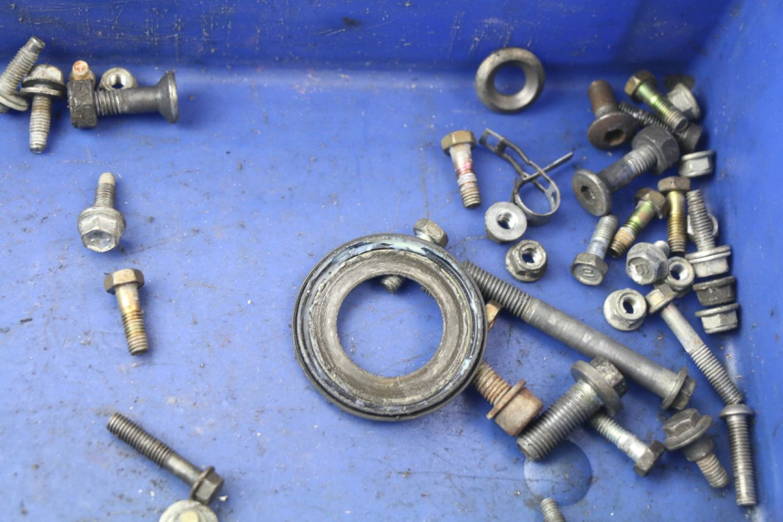 photo de TORNILLOS HONDA CRF CR-F 450 (2001 - 2005)