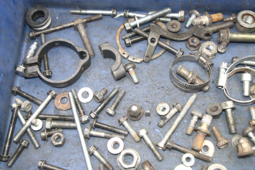 photo de TORNILLOS HONDA MTX TC02 125 (1987 - 1989)