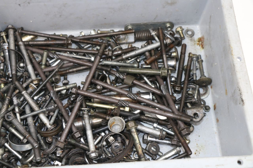photo de TORNILLOS HONDA VF 1000 (1984 - 1988)