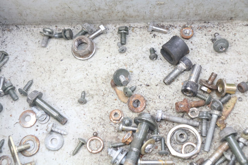 photo de BOLSA DE TORNILLERÍA TORNILLO KEEWAY HURRICANE 50 (2006 - 2019)