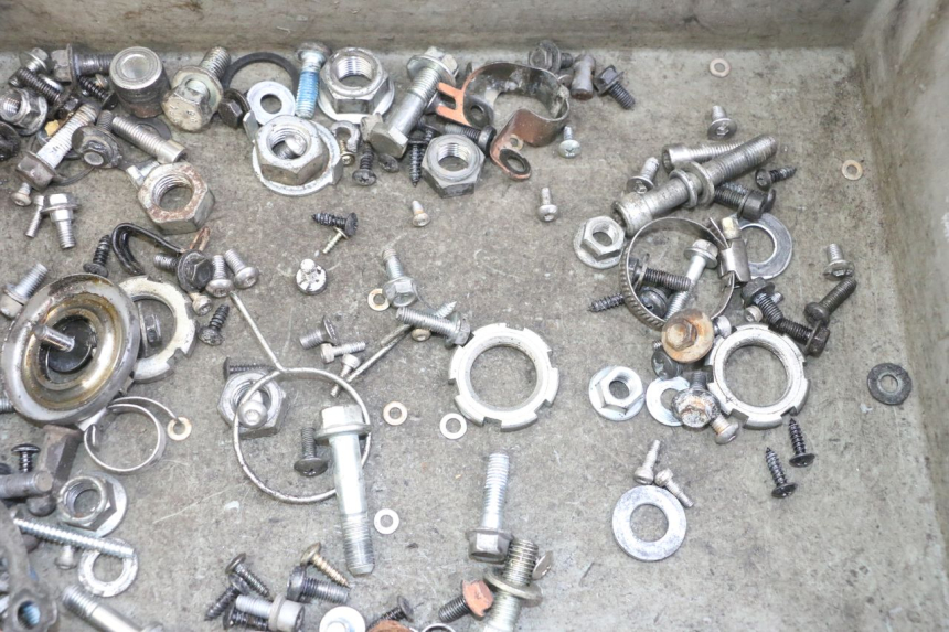 photo de TORNILLOS YAMAHA JOG R 50 (2004 - 2014)