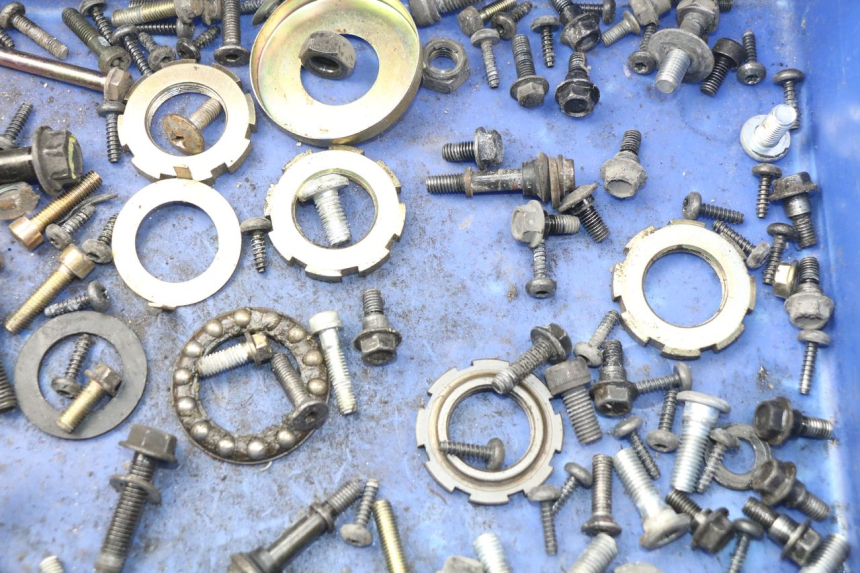 photo de BOLSA DE TORNILLERÍA TORNILLO PEUGEOT KISBEE 2T 50 (2018 - 2022)