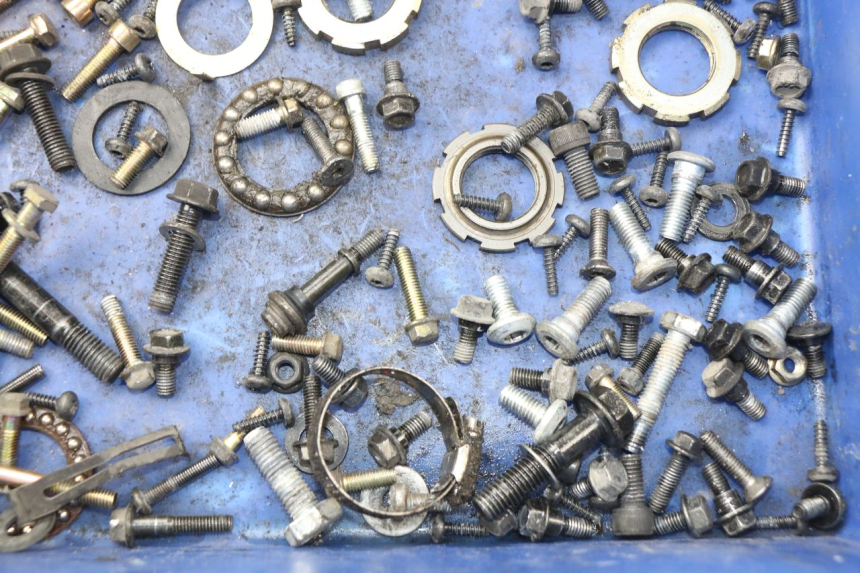 photo de BOLSA DE TORNILLERÍA TORNILLO PEUGEOT KISBEE 2T 50 (2018 - 2022)