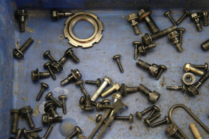 photo de BOLSA DE TORNILLERÍA TORNILLO PEUGEOT KISBEE 2T 50 (2018 - 2022)