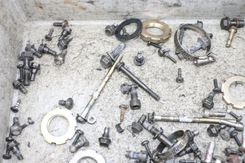 photo de BOLSA DE TORNILLERÍA TORNILLO PEUGEOT KISBEE 2T 50 (2010 - 2017) - Zoom estado de uso