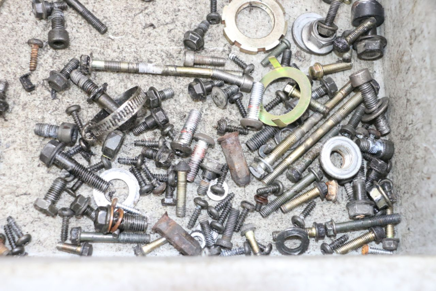 photo de BOLSA DE TORNILLERÍA TORNILLO PEUGEOT KISBEE 2T 50 (2010 - 2017) - Primer plano técnico