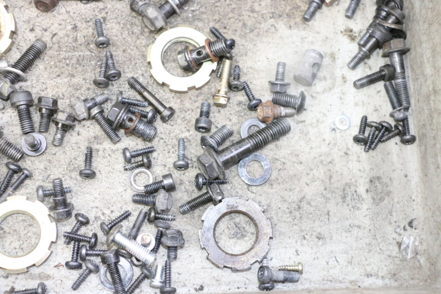 photo de BOLSA DE TORNILLERÍA TORNILLO PEUGEOT KISBEE 4T 50 (2018 - 2022)