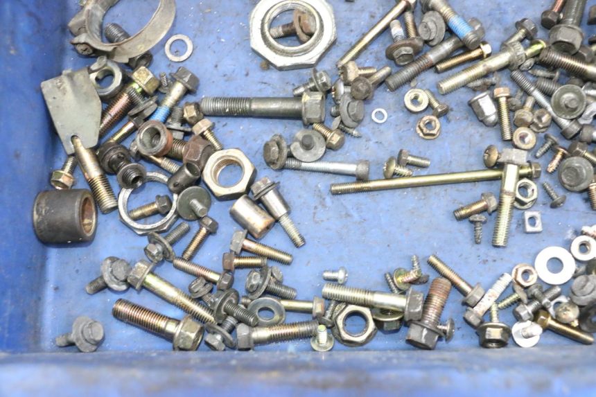 photo de BOLSA DE TORNILLERÍA TORNILLO KYMCO LIKE 125 (2009 - 2016) - Otra perspectiva