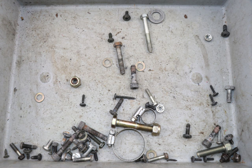 photo de TORNILLOS PEUGEOT LUDIX ONE 50 (2004 - 2006)