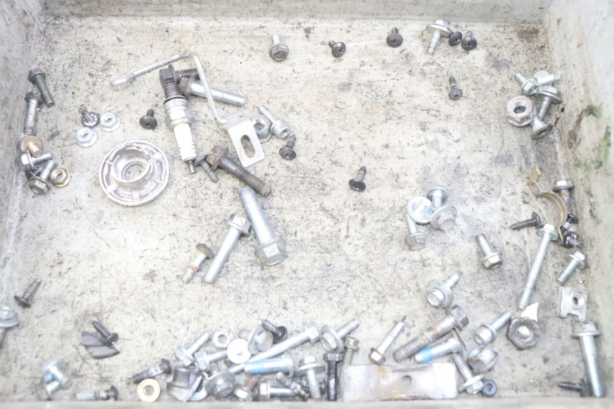 photo de BOLSA DE TORNILLERÍA TORNILLO JM MOTORS MIA 50 (2017 - 2020)