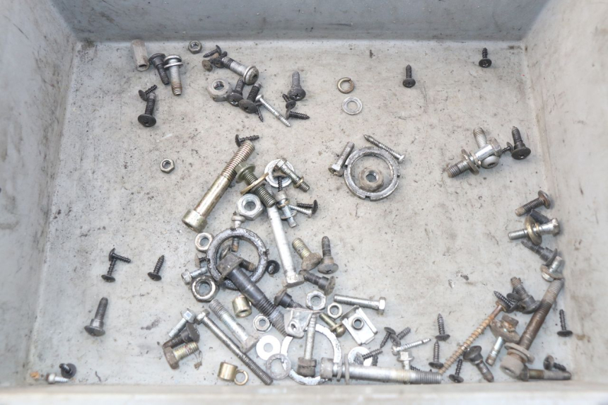 photo de BOLSA DE TORNILLERÍA TORNILLO PIAGGIO NEW TYPHOON 50 (2010 - 2017)