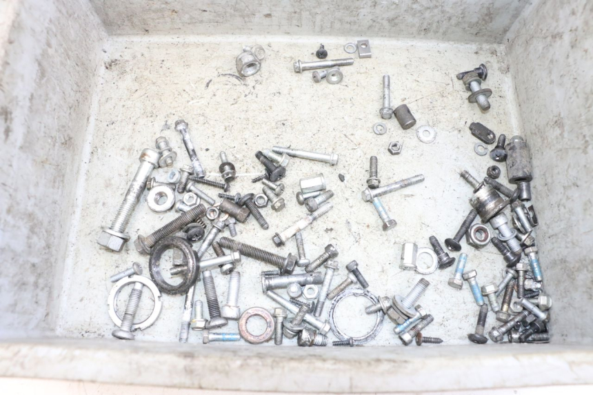 photo de BOLSA DE TORNILLERÍA TORNILLO PIAGGIO NEW TYPHOON 50 (2018 - 2021) - Vista principal