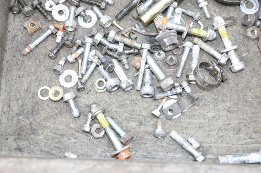 photo de TORNILLOS HONDA NSR R 125 (1994 - 2003) - Otra perspectiva